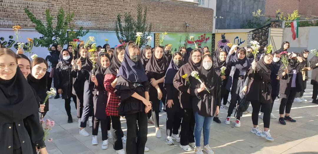 مراسم بازگشایی  مدرسه در اولین روز مهر ماه 1401